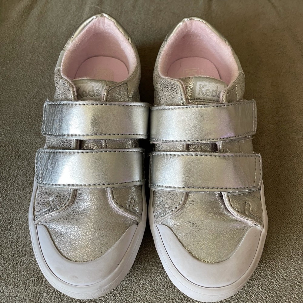Keds Toddler girls Courtney hook and loop sneaker
